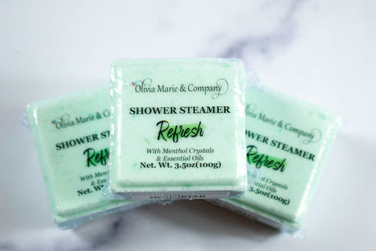 Refresh shower steamer in the color green.